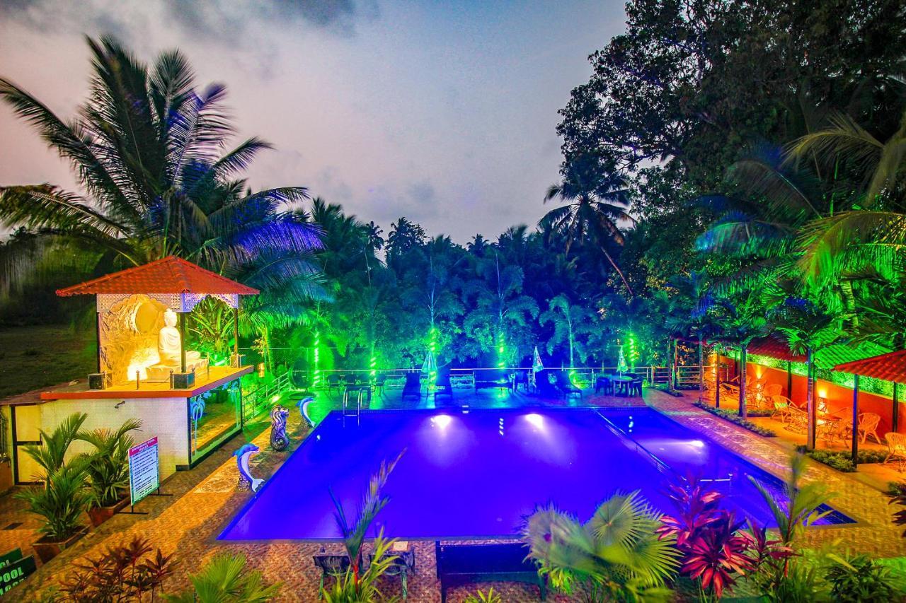 Fabescape Sk Studios With Pool & Gym, Arpora กัวเก่า ภายนอก รูปภาพ